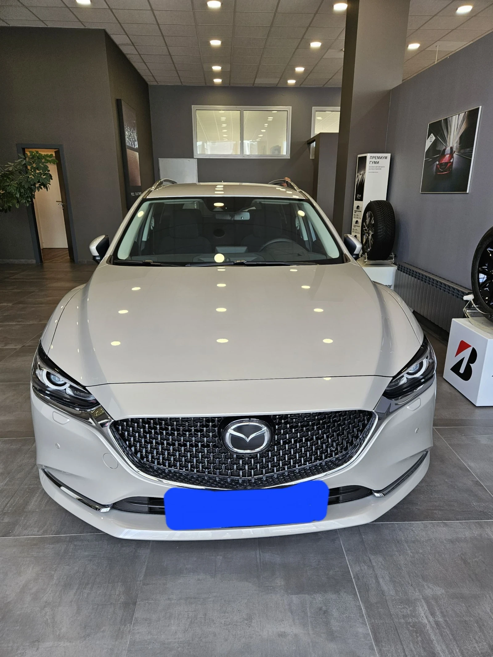 Mazda 6 2WD / Centre - Line