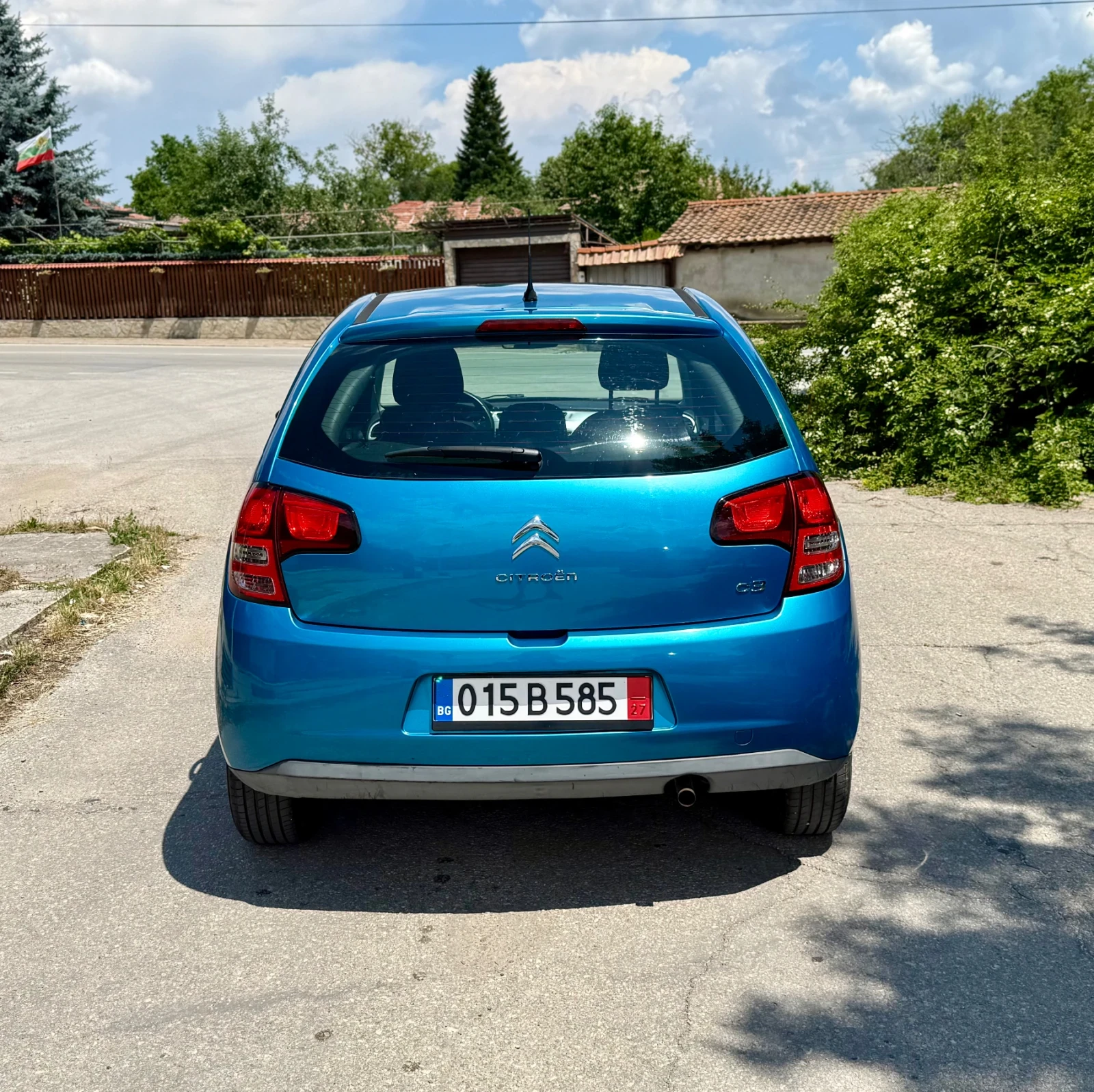 Citroen C3 1.4* 75кс* ПАНОРАМА* НОВИ ГУМИ* ОТЛИЧЕН, снимка 7 - Автомобили и джипове - 54044965