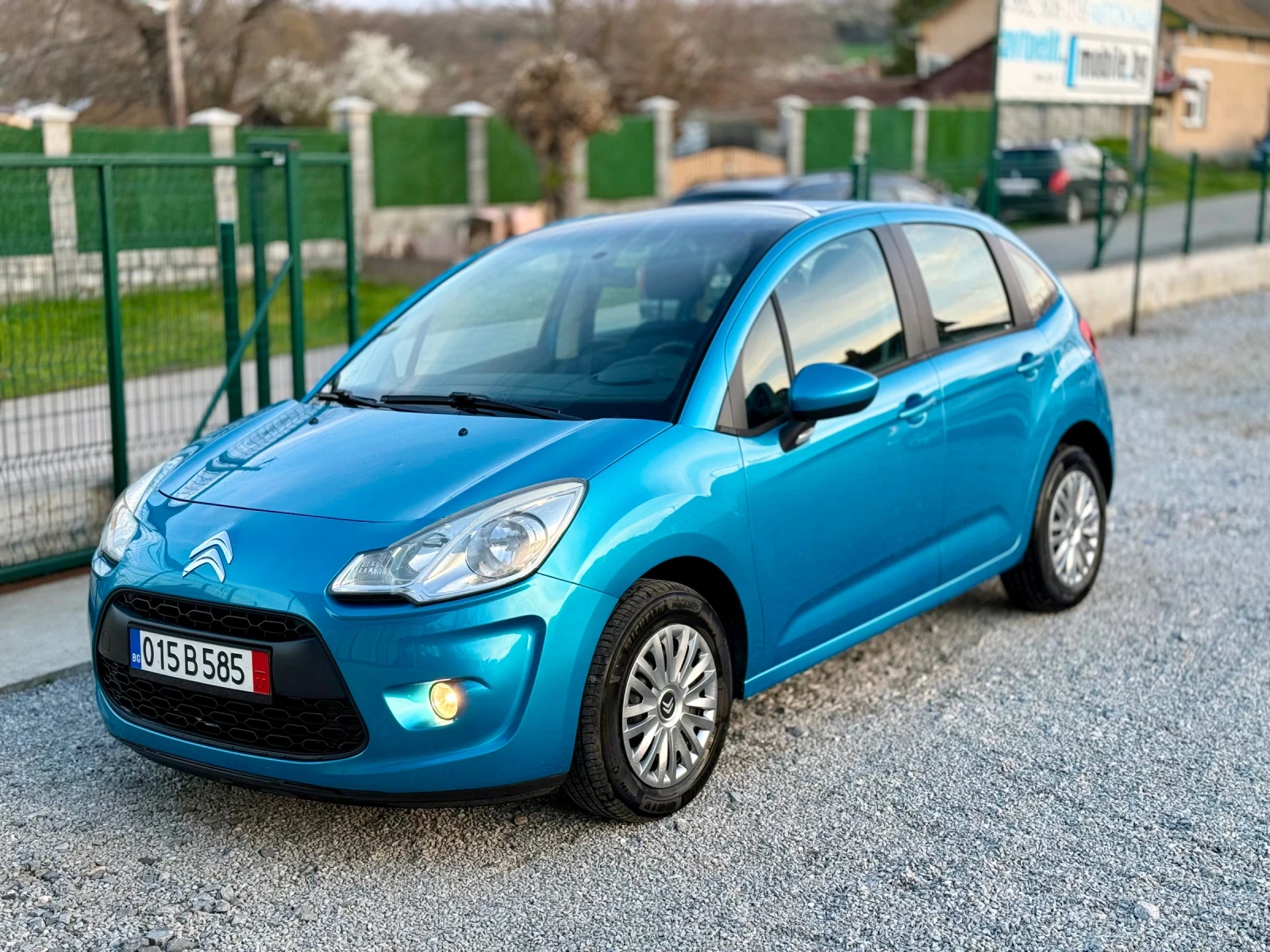 Citroen C3 1.4* 75кс* ПАНОРАМА* НОВИ ГУМИ* ОТЛИЧЕН, снимка 7 - Автомобили и джипове - 54044965