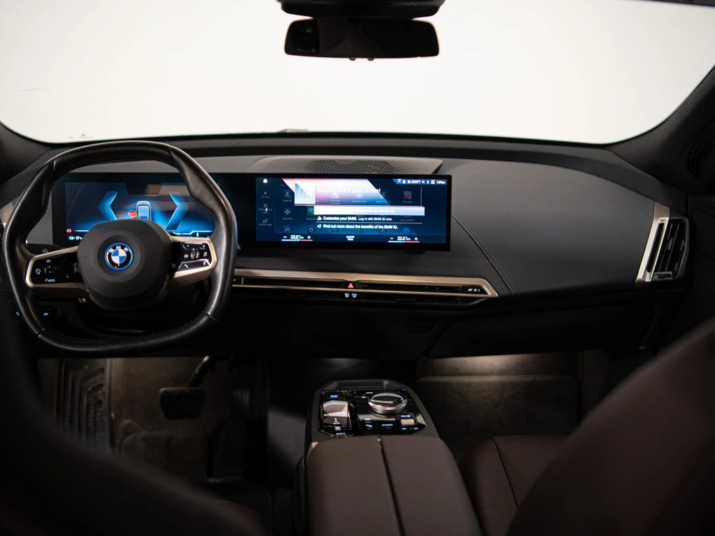 BMW iX XDRIVE 50 | PREMIUM ESSENTIAL PKG | SPORT PKG, снимка 6 - Автомобили и джипове - 54124730