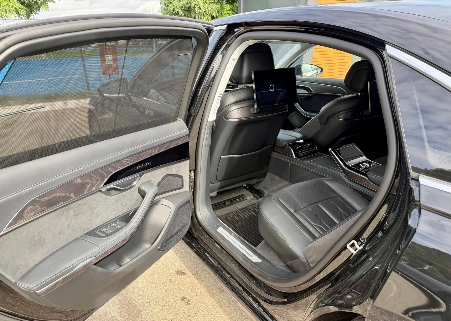 Audi A8, снимка 5 - Автомобили и джипове - 54200833