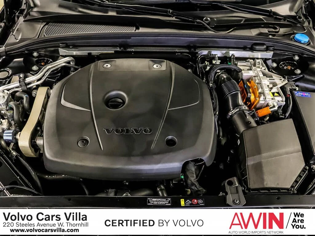 Volvo S60 Recharge T8 Ultra Black Edition eAWD, снимка 17 - Автомобили и джипове - 54206271