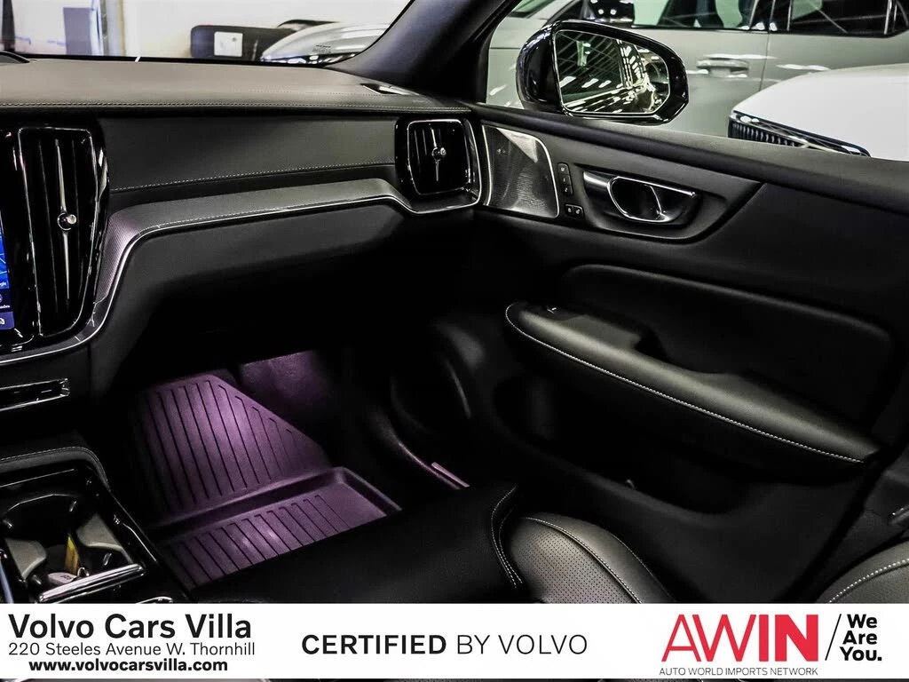 Volvo S60 Recharge T8 Ultra Black Edition eAWD, снимка 10 - Автомобили и джипове - 54206271