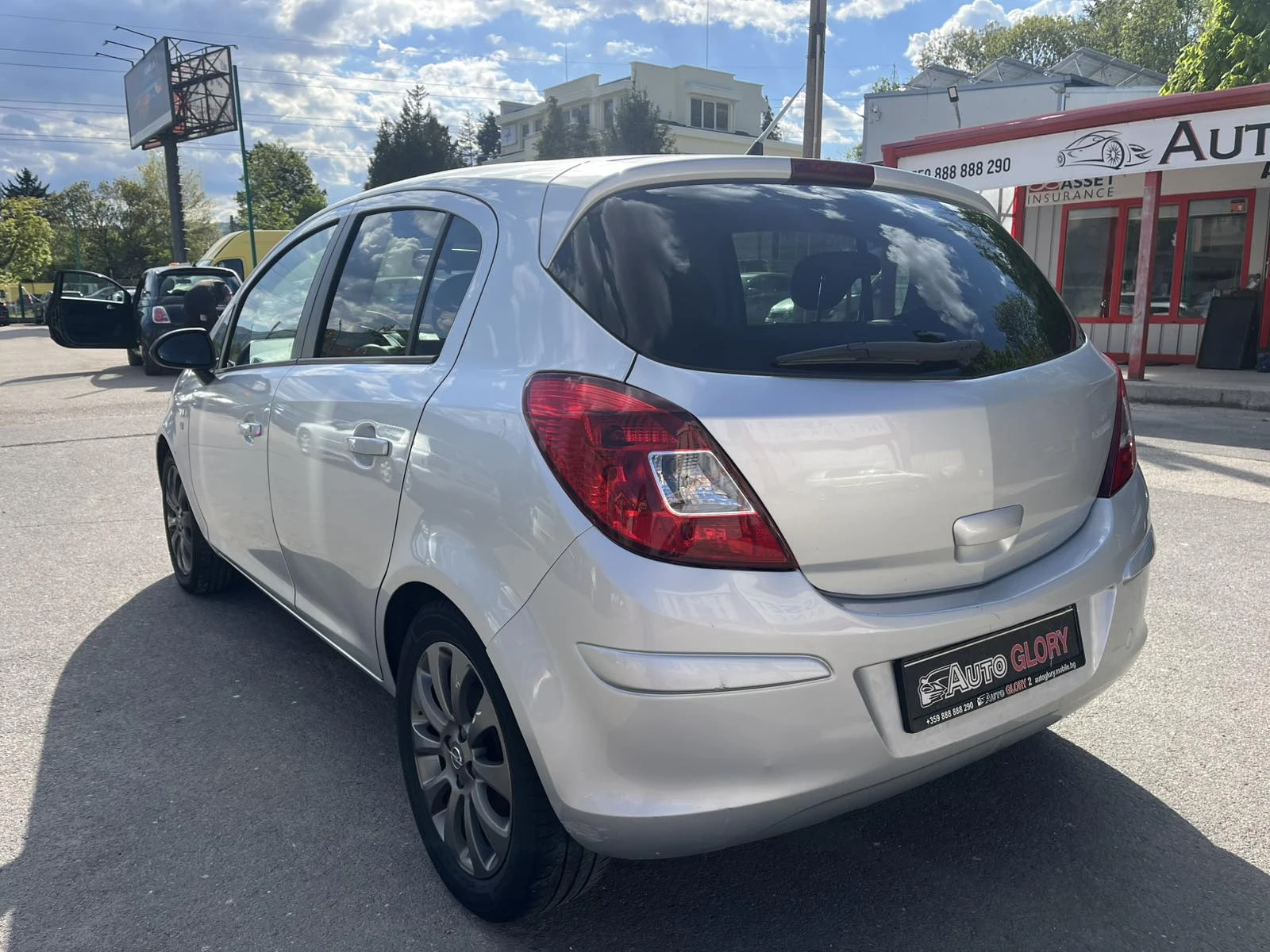 Opel Corsa 1.3 BENZ, снимка 6 - Автомобили и джипове - 54421898