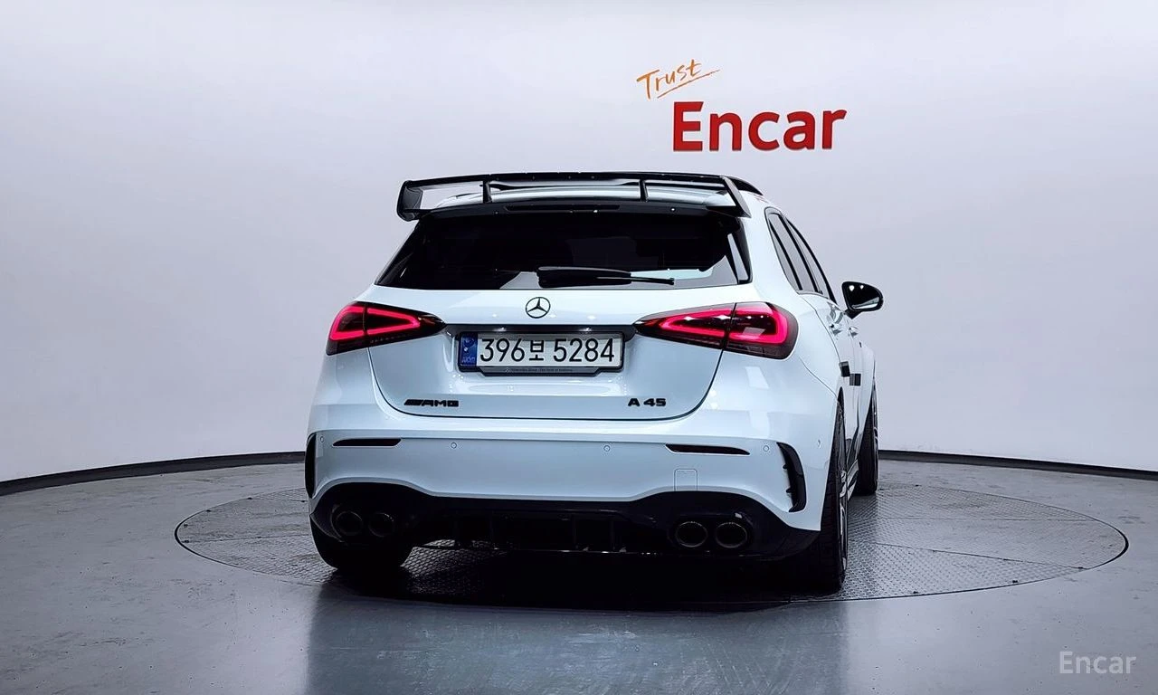Mercedes-Benz A45 AMG 4MATIC+ * DISTRONIC* 360CAMERA* HEAD-UP* SUNROOF* , снимка 4 - Автомобили и джипове - 54444414