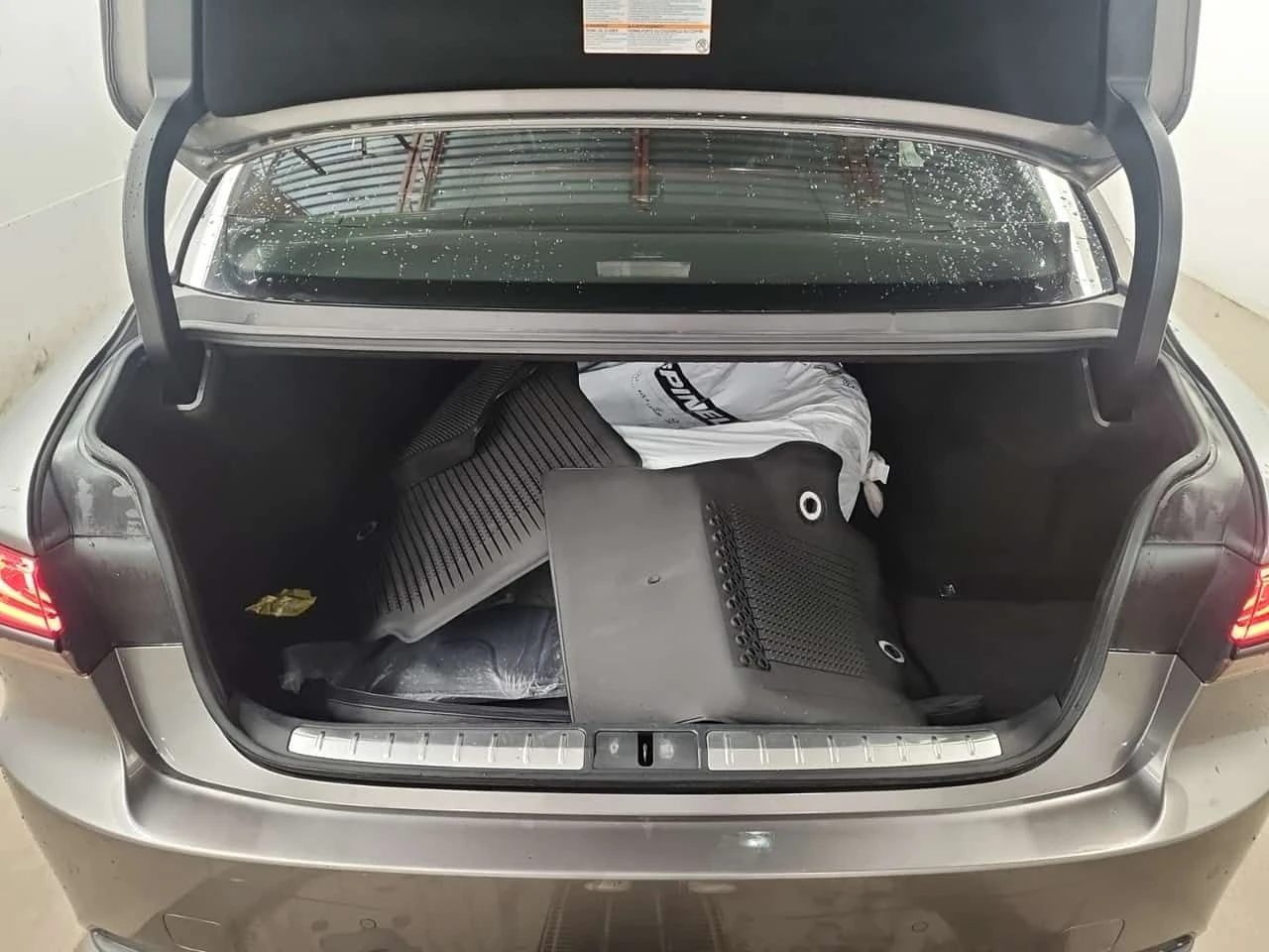 Lexus LS 500 * Без инциденти * CARFAX * От Toyota * , снимка 14 - Автомобили и джипове - 54596638