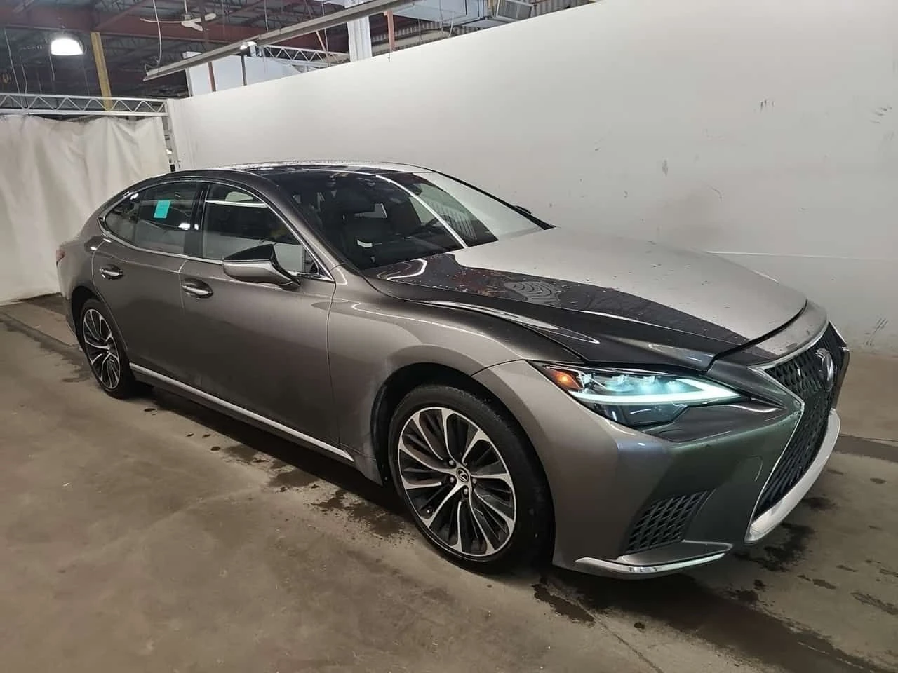 Lexus LS 500 * Без инциденти * CARFAX * От Toyota * , снимка 2 - Автомобили и джипове - 54596638