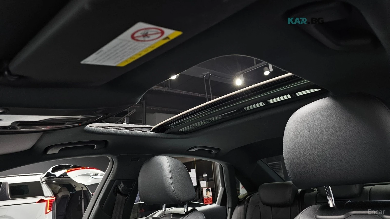 Audi A4 * LED* ПАНО* KEYLESS* Camera* ПОДГРЕВ* , снимка 17 - Автомобили и джипове - 55101551