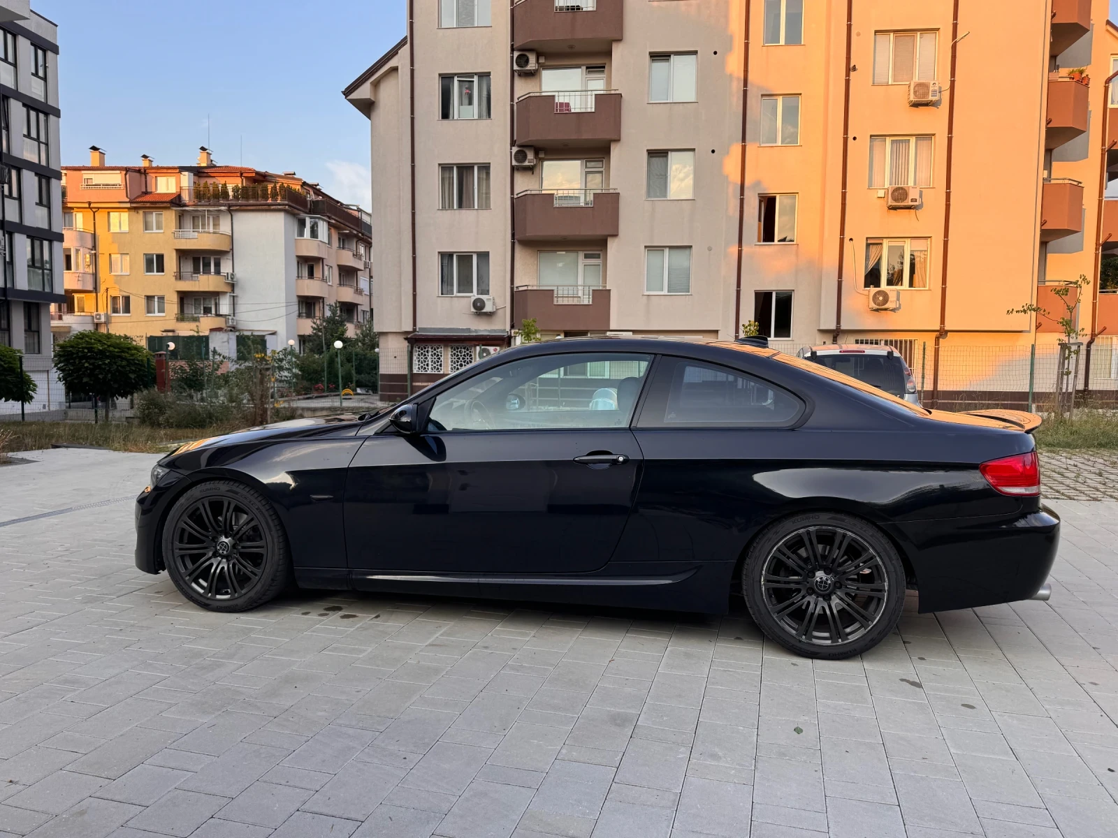 BMW 320, снимка 8 - Автомобили и джипове - 55331571