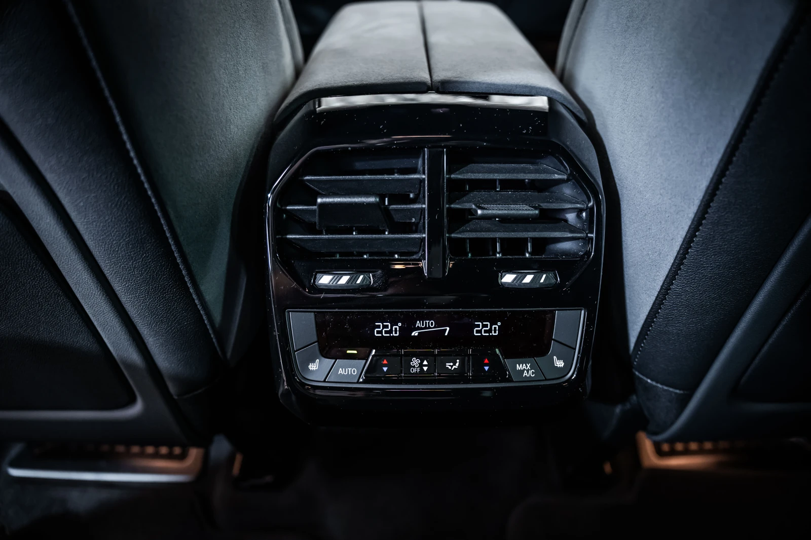 BMW iX M70 M-sport* 360, снимка 15 - Автомобили и джипове - 55615042