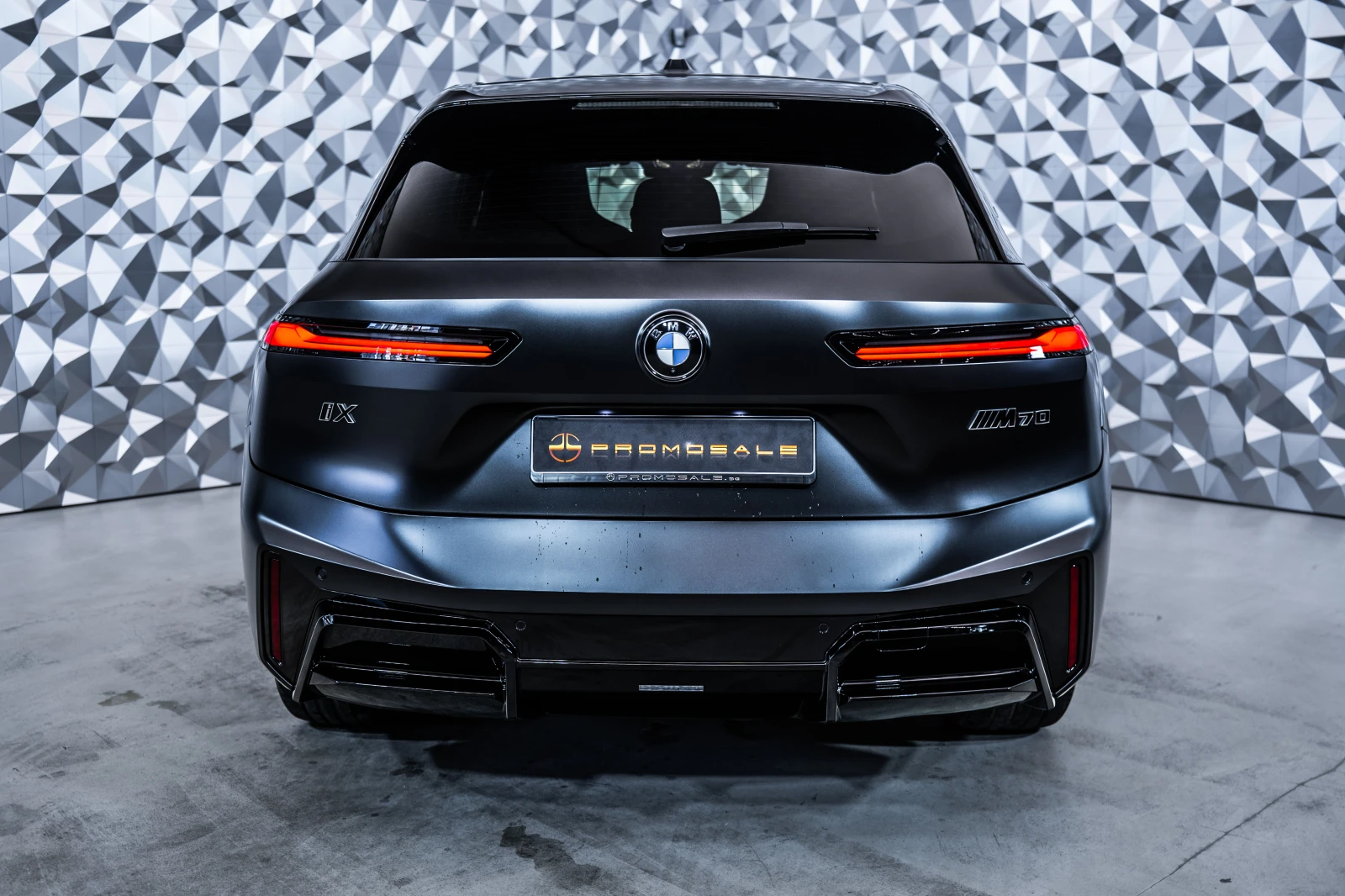 BMW iX M70 M-sport* 360, снимка 5 - Автомобили и джипове - 55615042