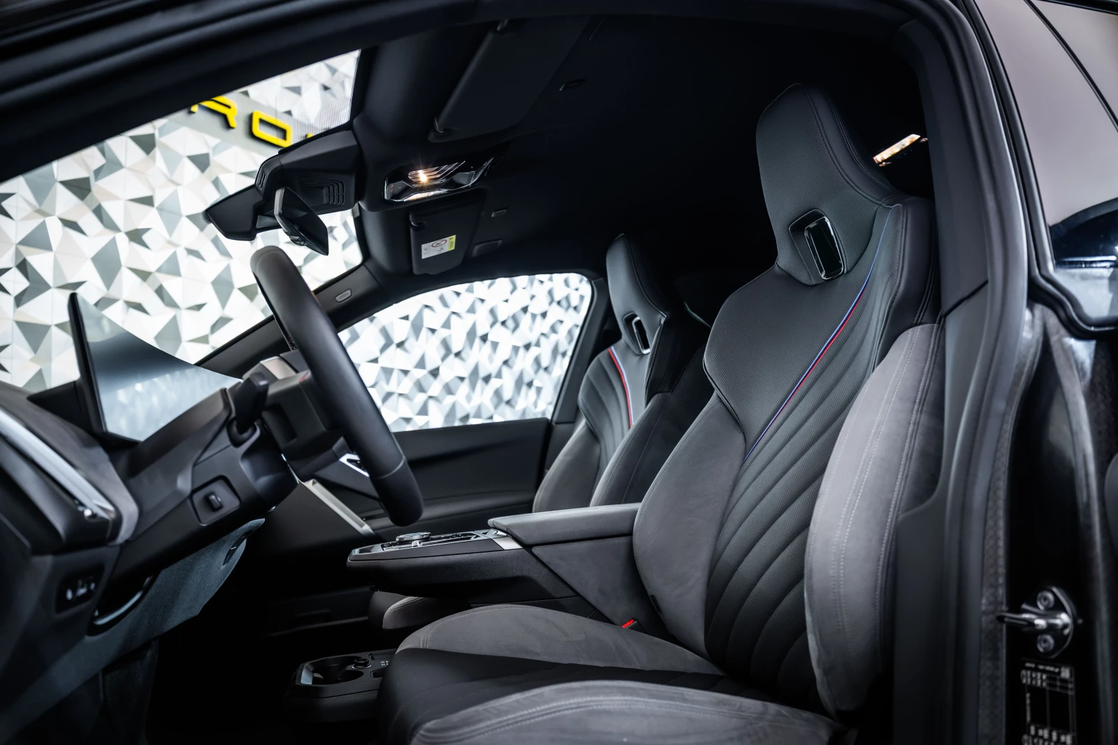 BMW iX M70 M-sport* 360, снимка 13 - Автомобили и джипове - 55615042