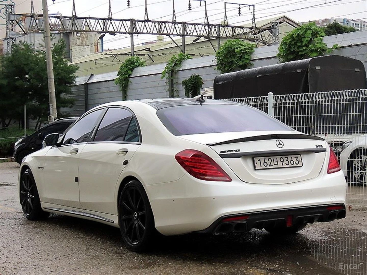 Mercedes-Benz S 63 AMG 4MATIC* КОЖА* ПОДГРЕВ* ОБДУХВ* BURMASTER* PANO* 36, снимка 3 - Автомобили и джипове - 55690954