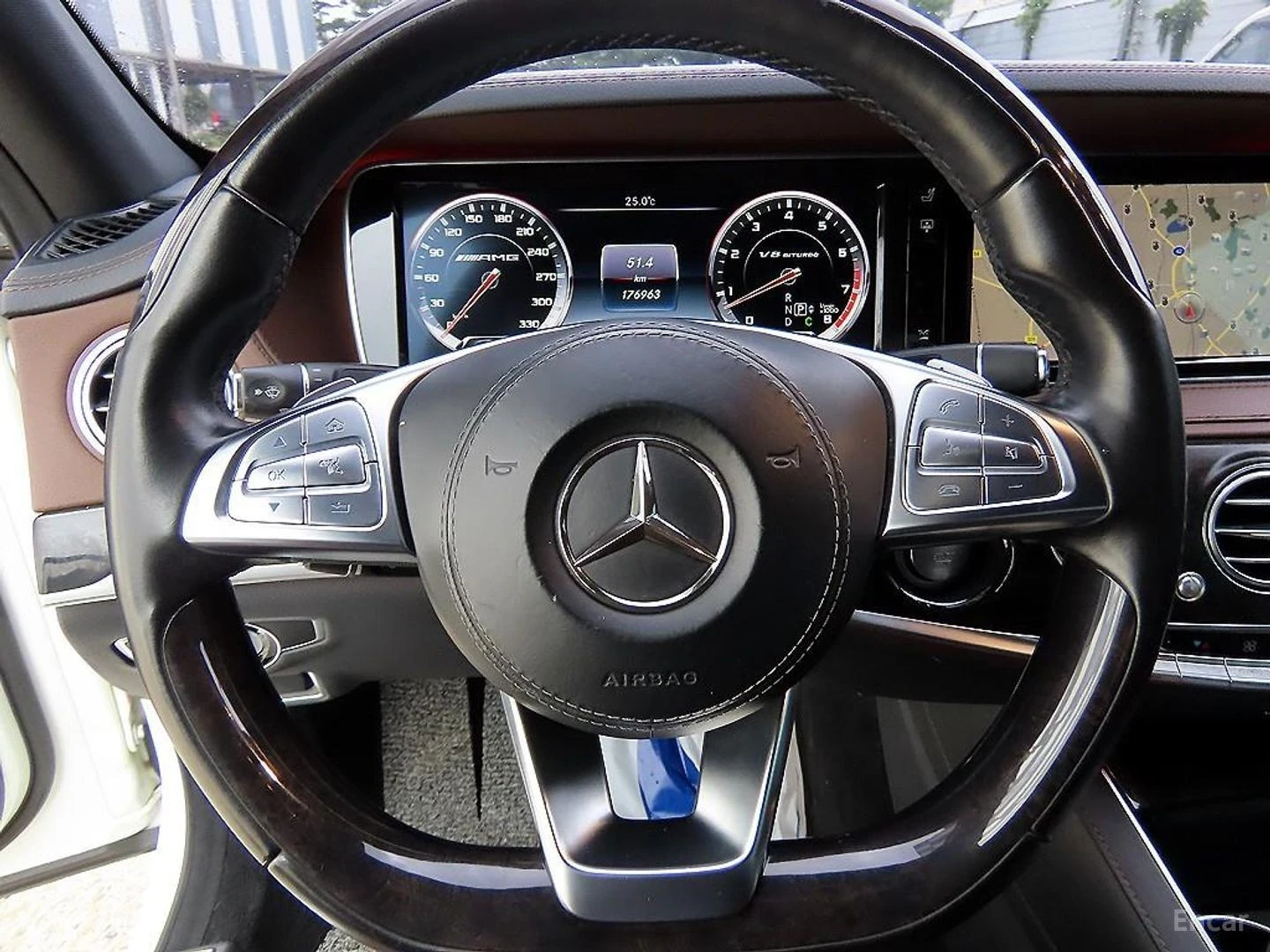 Mercedes-Benz S 63 AMG 4MATIC* КОЖА* ПОДГРЕВ* ОБДУХВ* BURMASTER* PANO* 36, снимка 9 - Автомобили и джипове - 55690954