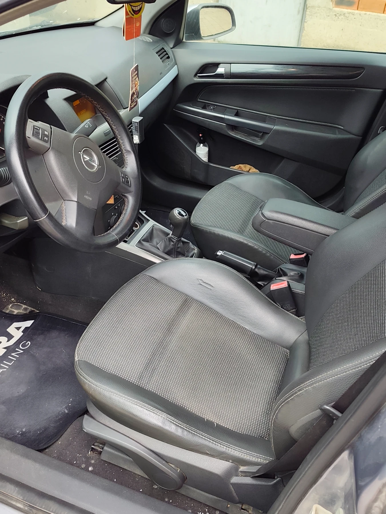 Opel Astra 1.9 , 120кс, снимка 5 - Автомобили и джипове - 55847437