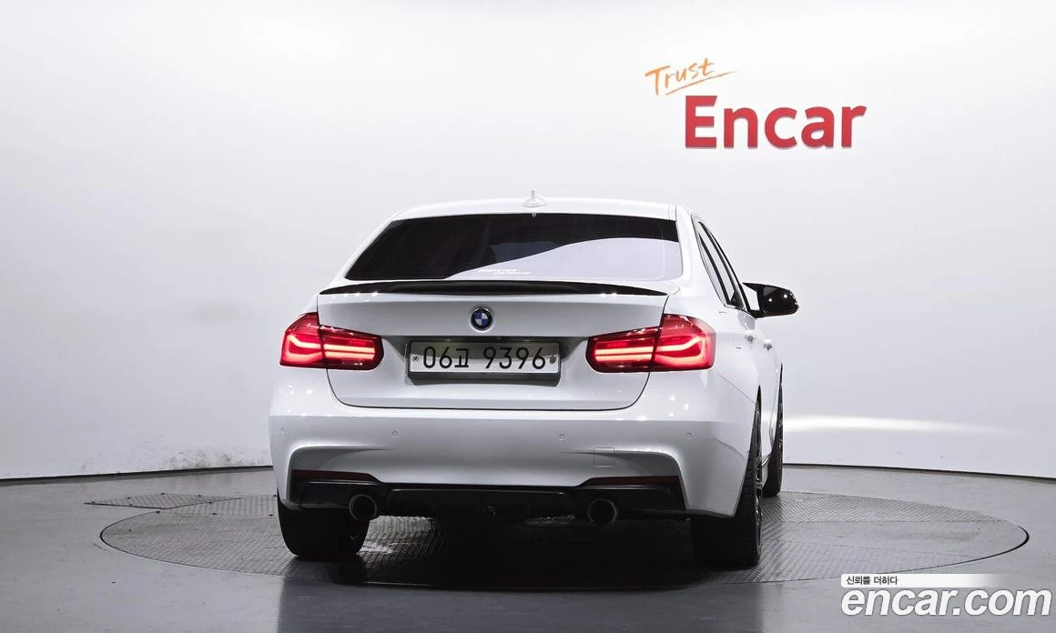 BMW 320 320i M Sport, снимка 2 - Автомобили и джипове - 56156525