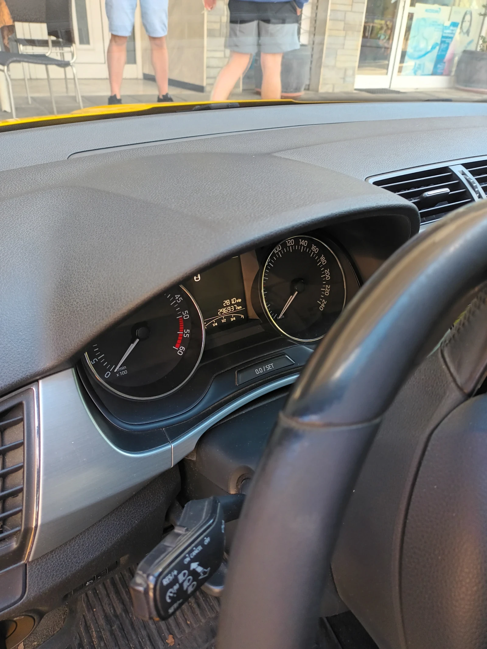 Skoda Fabia, снимка 2 - Автомобили и джипове - 56210564