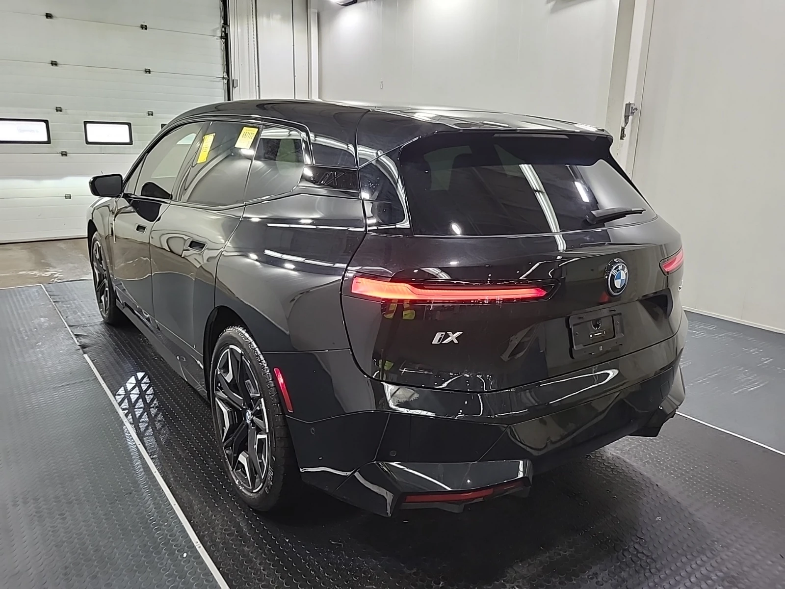 BMW iX Xdrive50, снимка 5 - Автомобили и джипове - 56302442