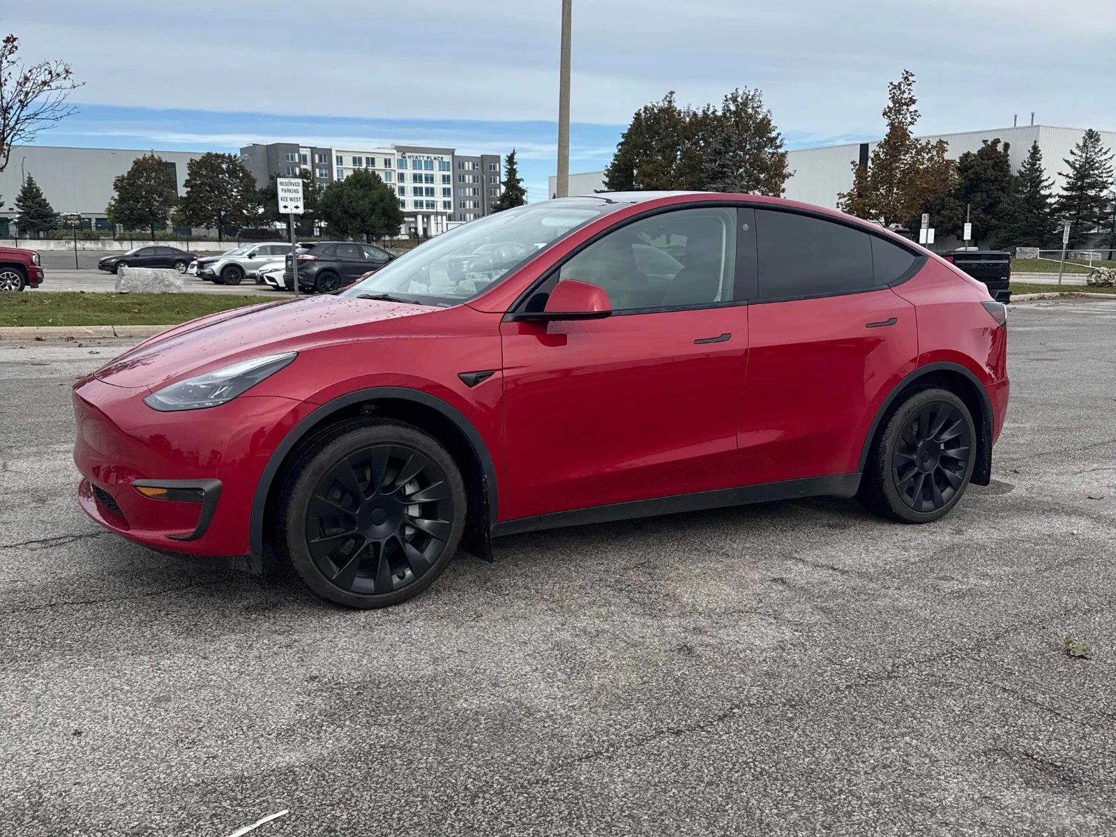 Tesla Model Y Long Range Dual Motor ���������� ���� �� �������� | Mobile.bg � ����������� 4