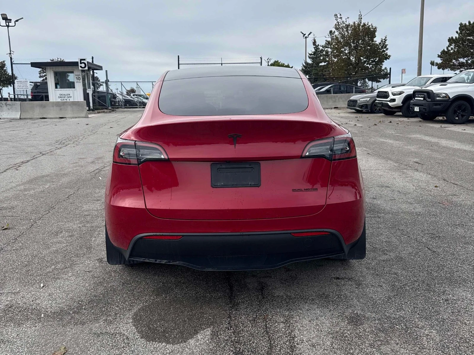 Tesla Model Y Long Range Dual Motor ���������� ���� �� �������� | Mobile.bg � ����������� 3