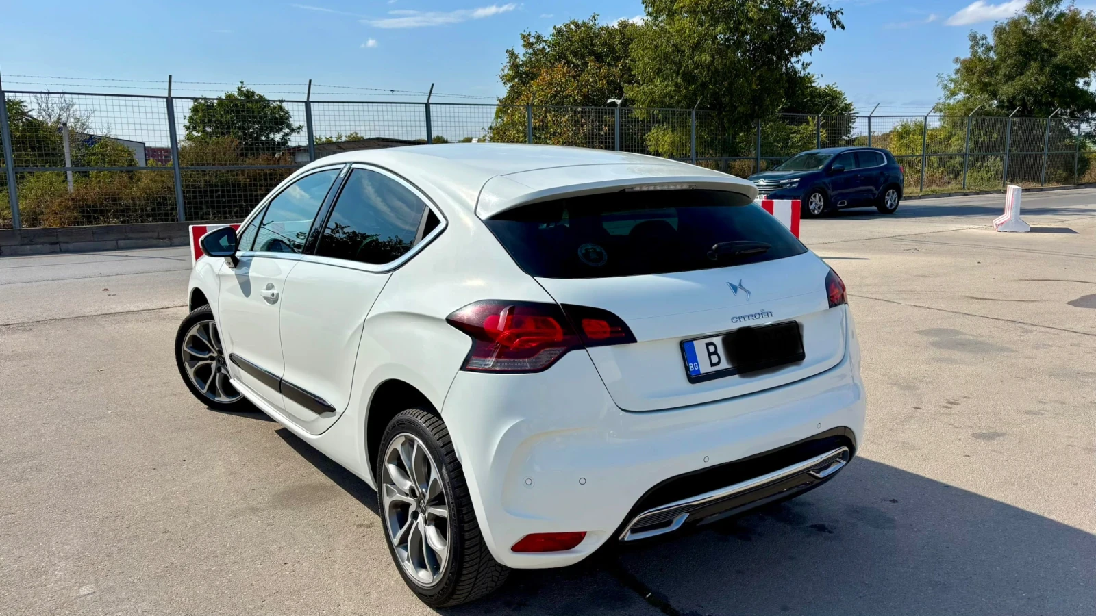 Citroen DS4  �������  � ���� � �����, ���������  | Mobile.bg � ����������� 4