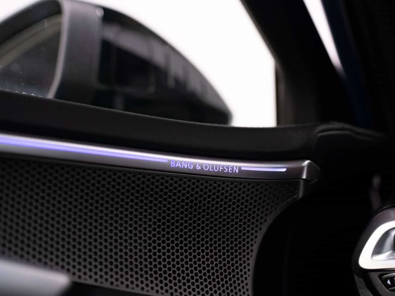 Audi A6 * S LINE | TECHNIK | PANO | HUD | 21 IN * CARFAX * | Mobile.bg � ����������� 15