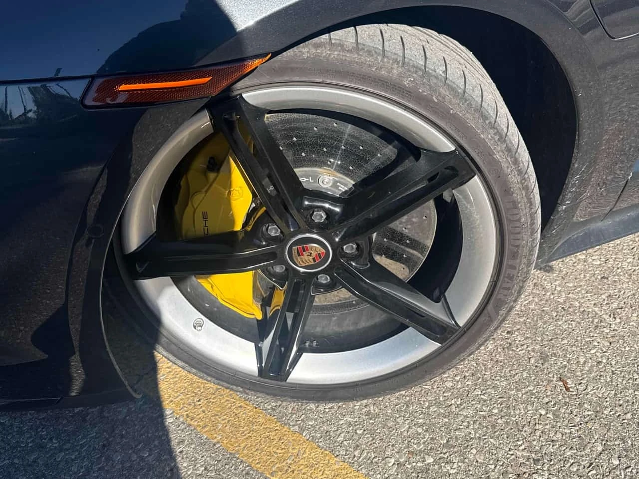 Porsche Taycan Turbo S Sedan  CARFAX | Mobile.bg � ����������� 7