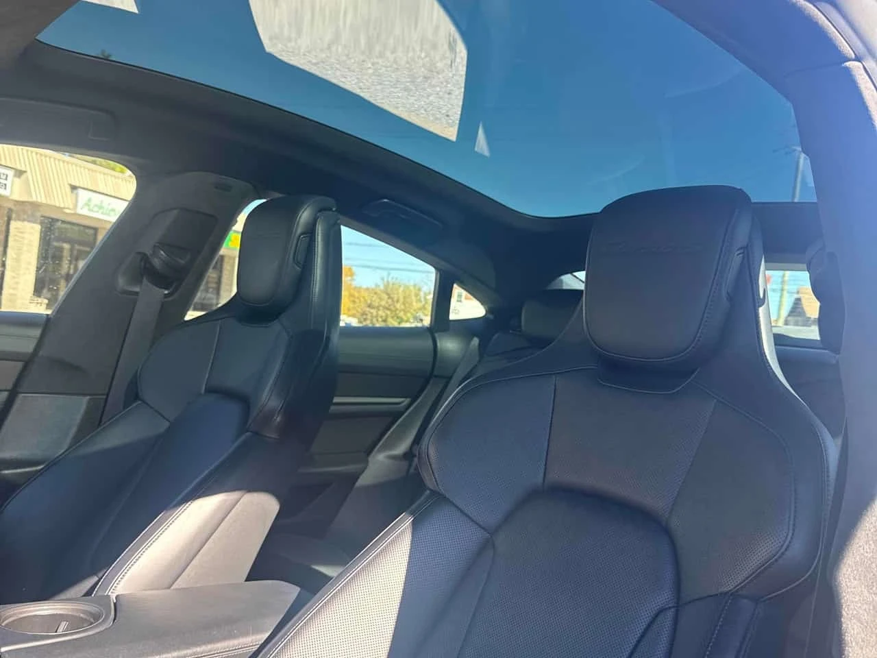 Porsche Taycan Turbo S Sedan  CARFAX | Mobile.bg � ����������� 11
