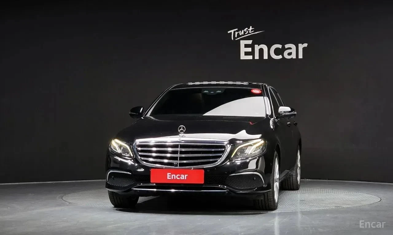 Mercedes-Benz E 300, снимка 3 - Автомобили и джипове - 56727141