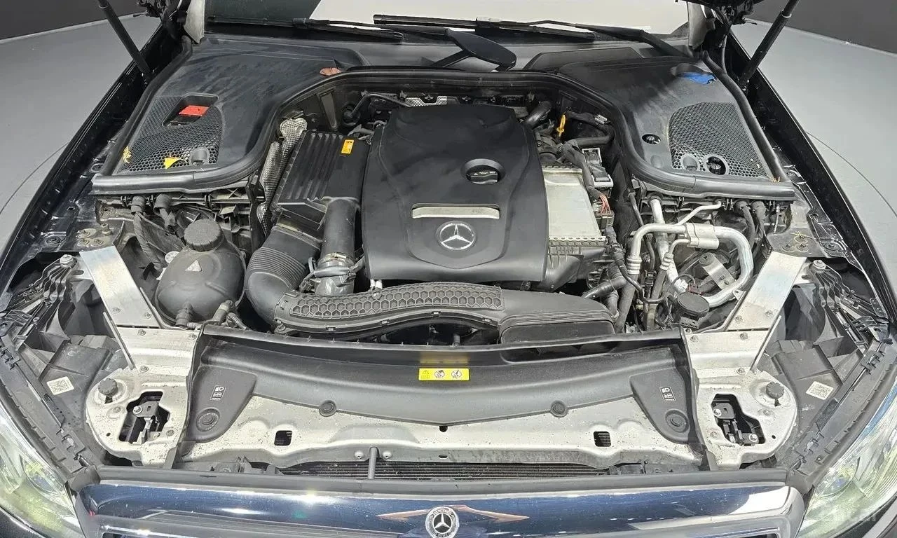Mercedes-Benz E 300, снимка 5 - Автомобили и джипове - 56727141