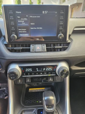 Обява за продажба на Toyota Rav4 2.5 Hybrid /Black Edition/ 4WD/Гаранция до 08.2026 ~59 900 лв. - изображение 11