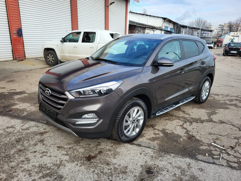 Hyundai Tucson 1.6i, снимка 2 - Автомобили и джипове - 48480015