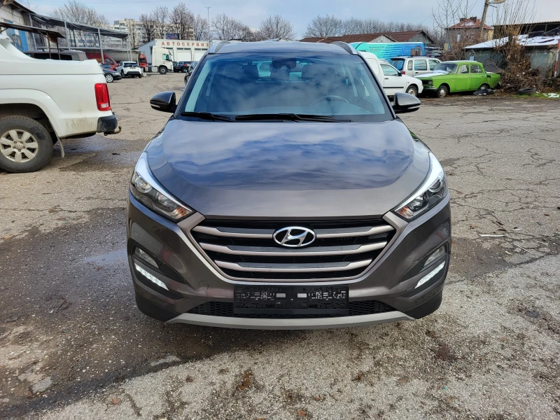 Hyundai Tucson 1.6i, снимка 1 - Автомобили и джипове - 48480015