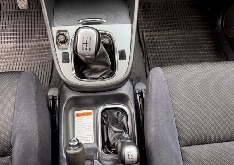 Suzuki Grand vitara 2.0TD / 4x4 / Клима, снимка 9 - Автомобили и джипове - 51895118