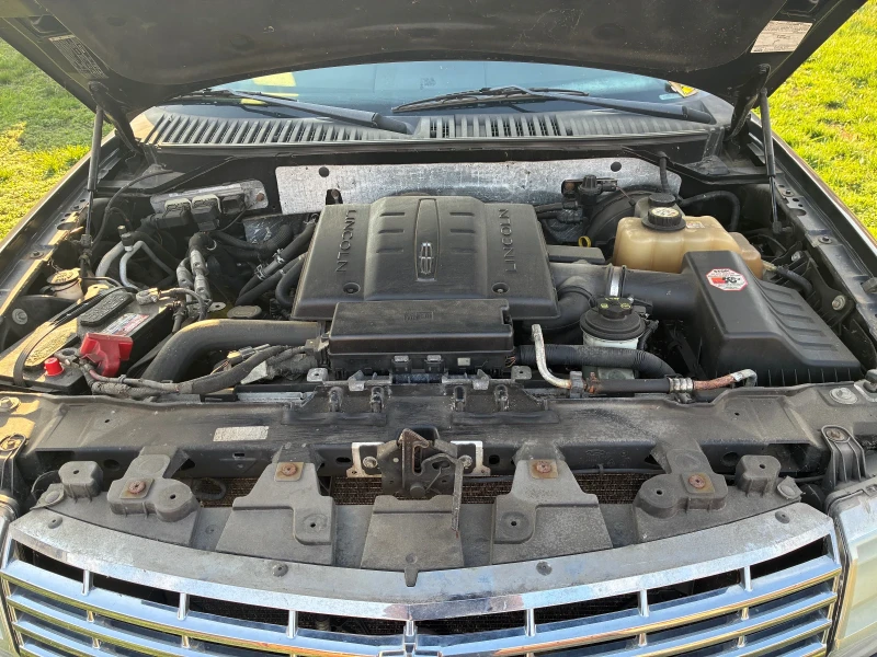 Lincoln Navigator, снимка 2 - Автомобили и джипове - 52765865