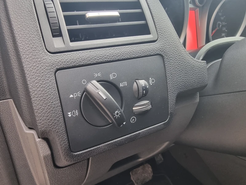 Ford Kuga 2.0TDCI* 4X4* Keyless* NAVI* КОЖА* ПОДГРЕВ* FULL , снимка 12 - Автомобили и джипове - 53124216