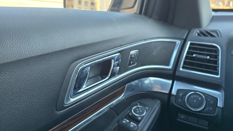 Ford Explorer, снимка 12 - Автомобили и джипове - 53164090