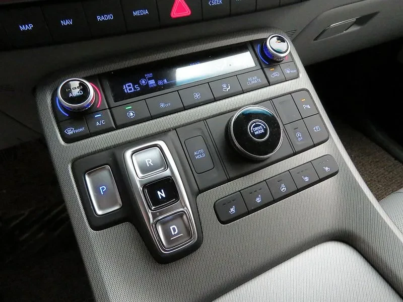 Hyundai Palisade 3.8 2Wd Leblanc, снимка 11 - Автомобили и джипове - 56561079