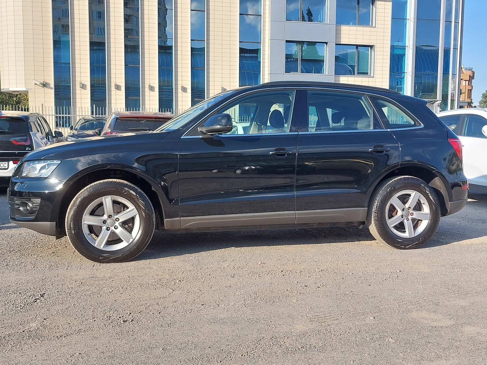 Audi Q5 2.0TDi AUTOMATIC QUATTRO ПАНОРАМА - изображение 10