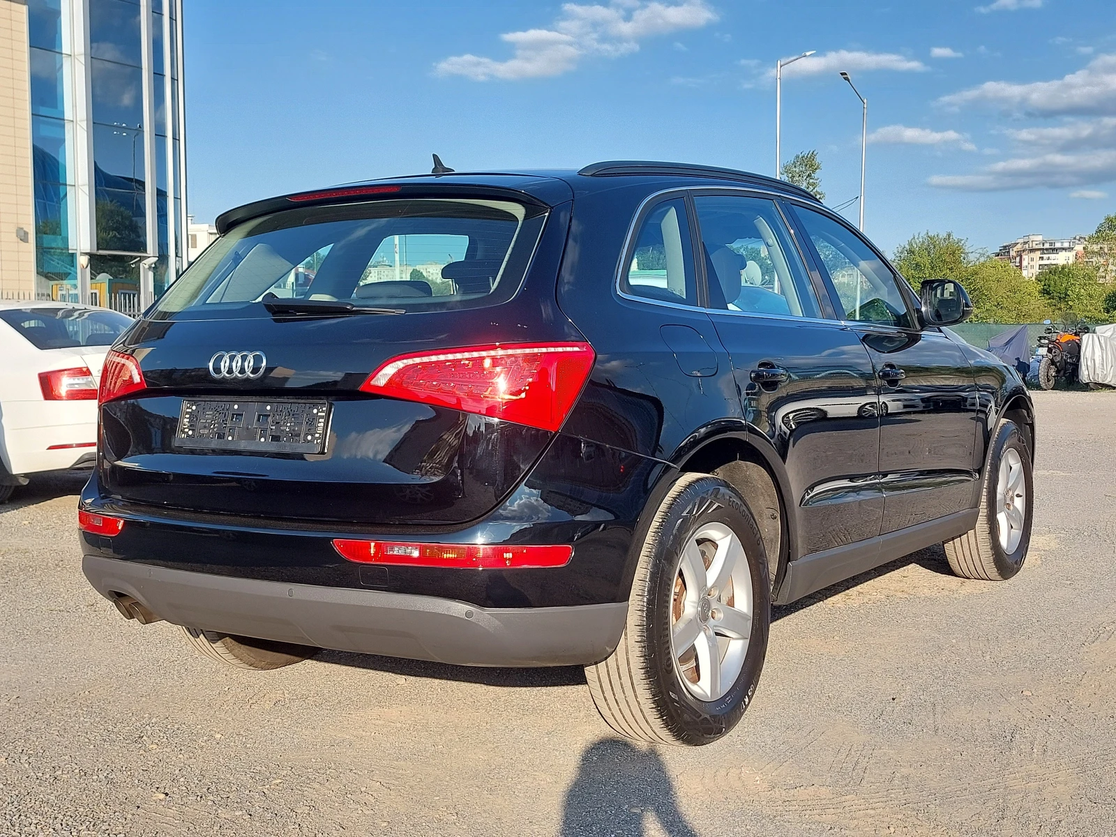 Audi Q5 2.0TDi AUTOMATIC QUATTRO ПАНОРАМА - изображение 6