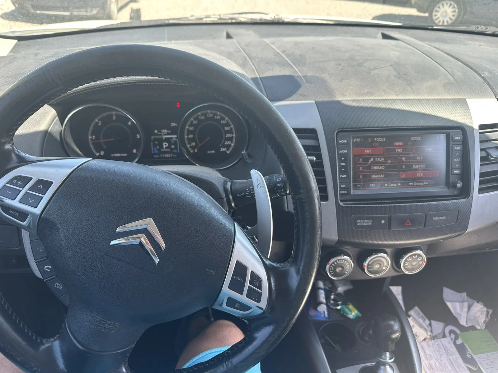 Citroen C-Crosser 2.2 DISEL - изображение 9
