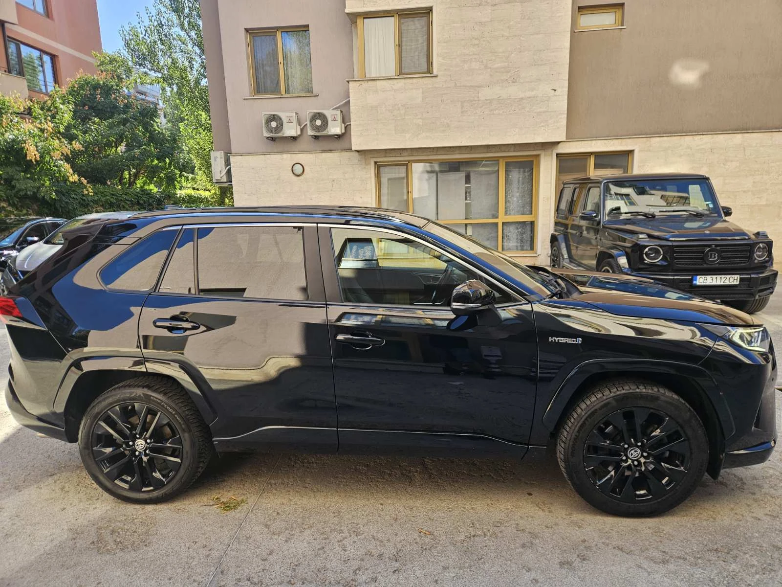 Toyota Rav4 2.5 Hybrid /Black Edition/ 4WD/Гаранция до 08.2026 - изображение 3