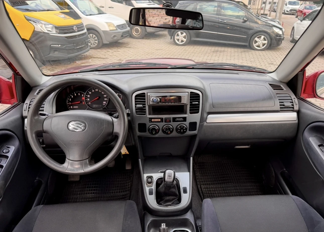 Suzuki Grand vitara 2.0TD / 4x4 / Клима - изображение 10
