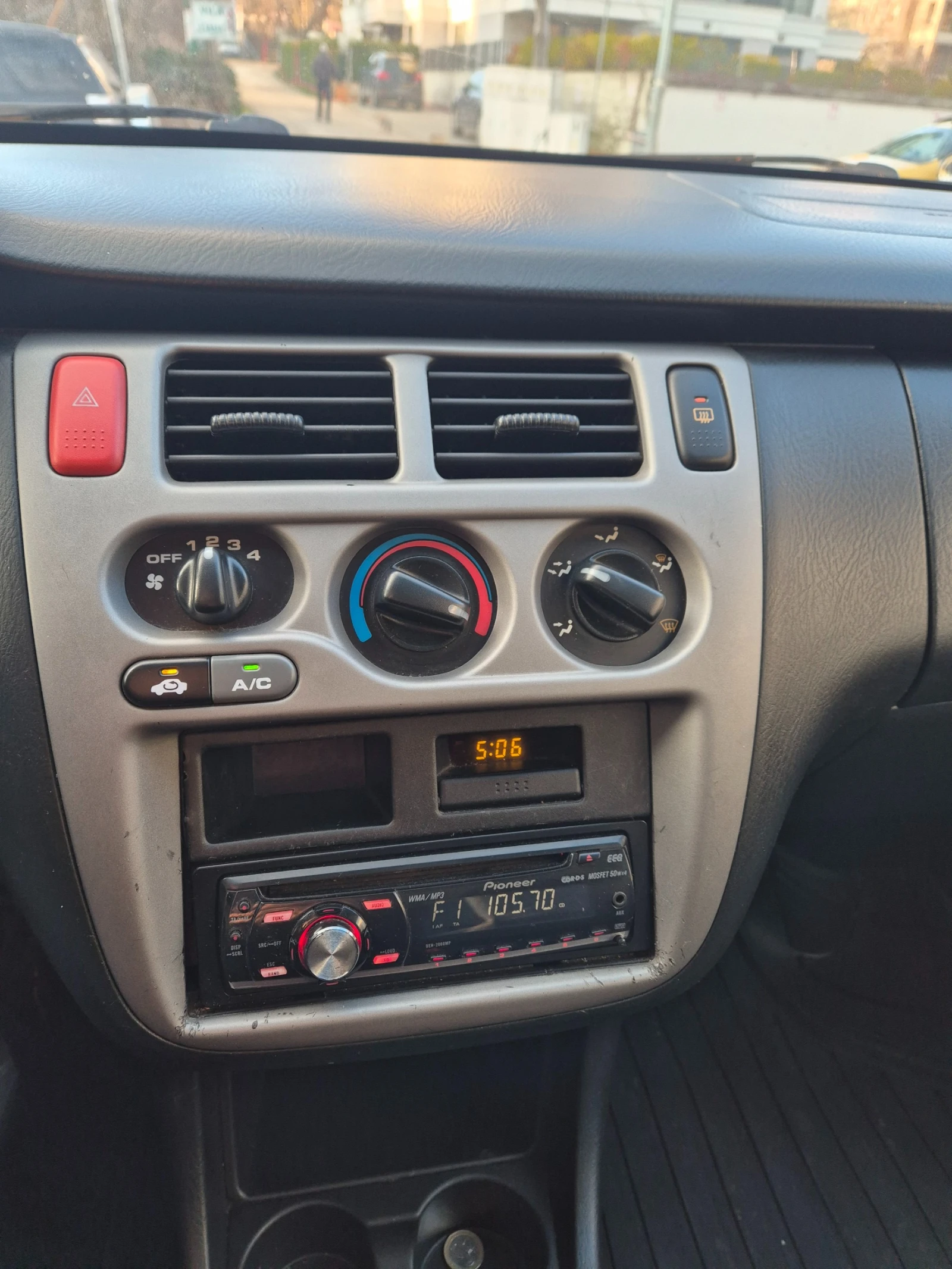 Honda Hr-v 1.6i. Работещ климатик. Перфектна за газ - изображение 9