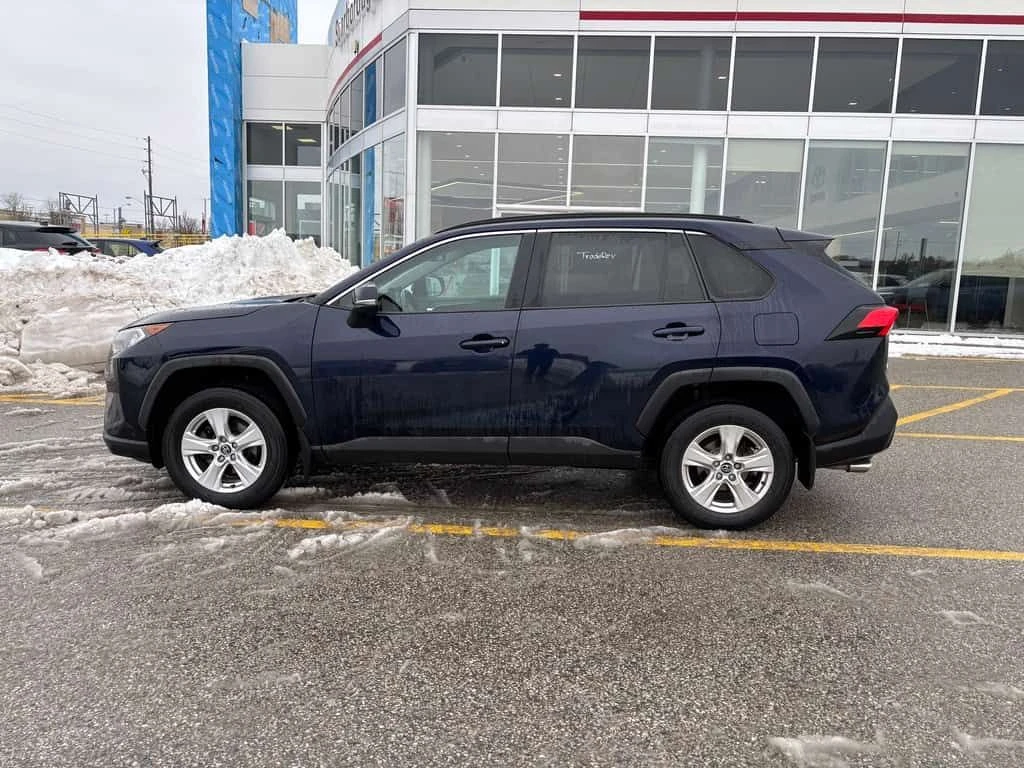 Toyota Rav4 * XLE AWD | Sunroof | Alloys * CARFAX * ЦЕНА ДО БГ - изображение 4