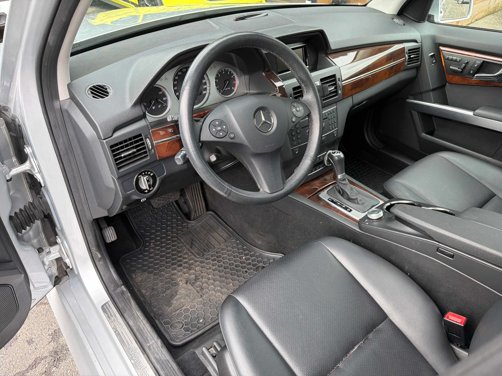 Mercedes-Benz GLK 350| ПОДГРЕВИ| 2 КЛЮЧА| CARFAX| КЛИП НА МОТОР - изображение 7