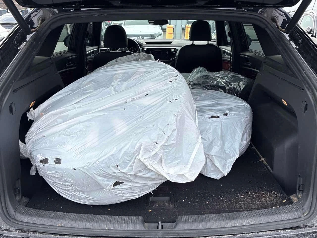 VW Atlas * Execline * ДИСТРОНИК * ОБДУХВАНЕ * 2 КЛЮЧА * , снимка 13 - Автомобили и джипове - 54077002