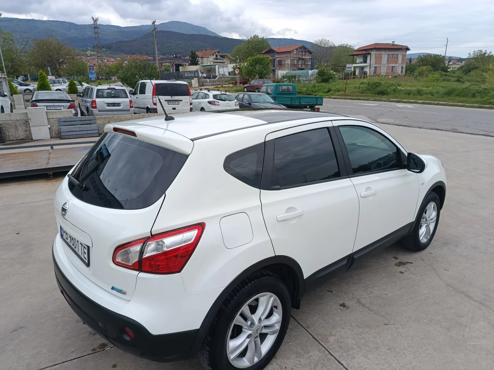 Nissan Qashqai 1, 5dci, снимка 11 - Автомобили и джипове - 54381494