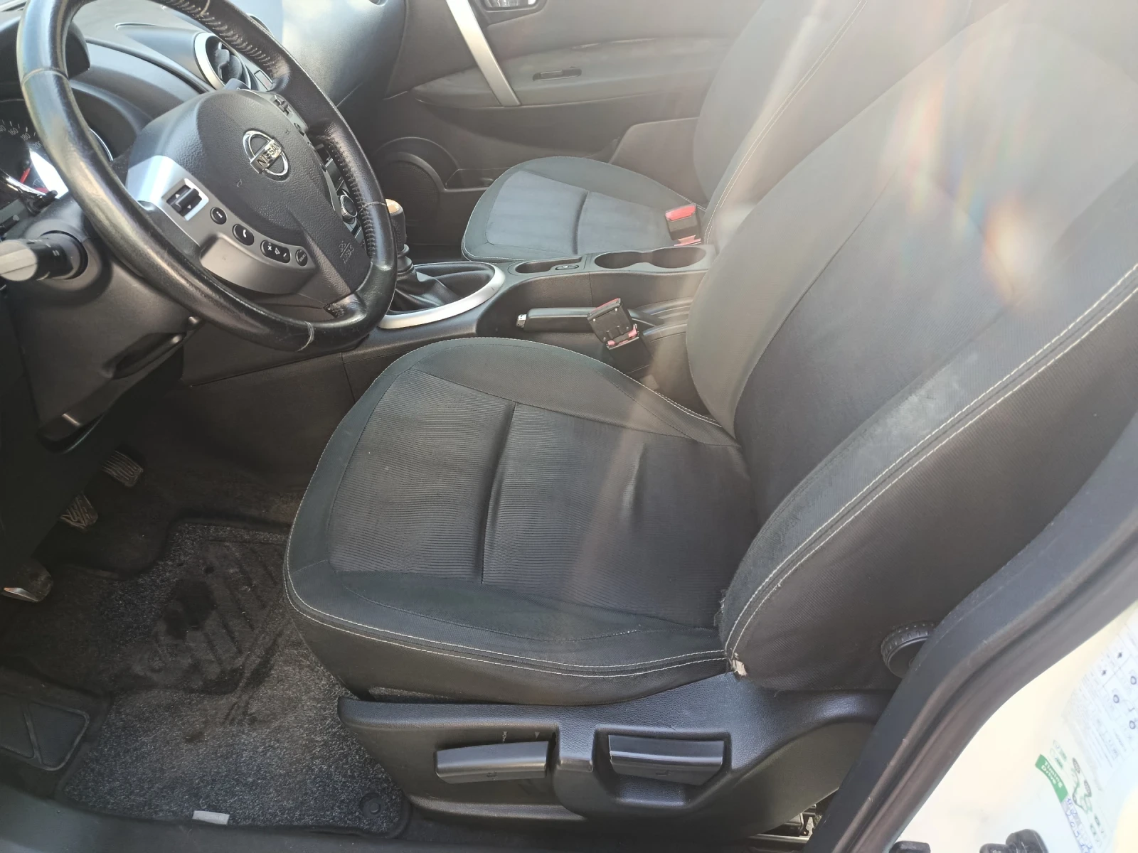 Nissan Qashqai 1, 5dci, снимка 16 - Автомобили и джипове - 54381494