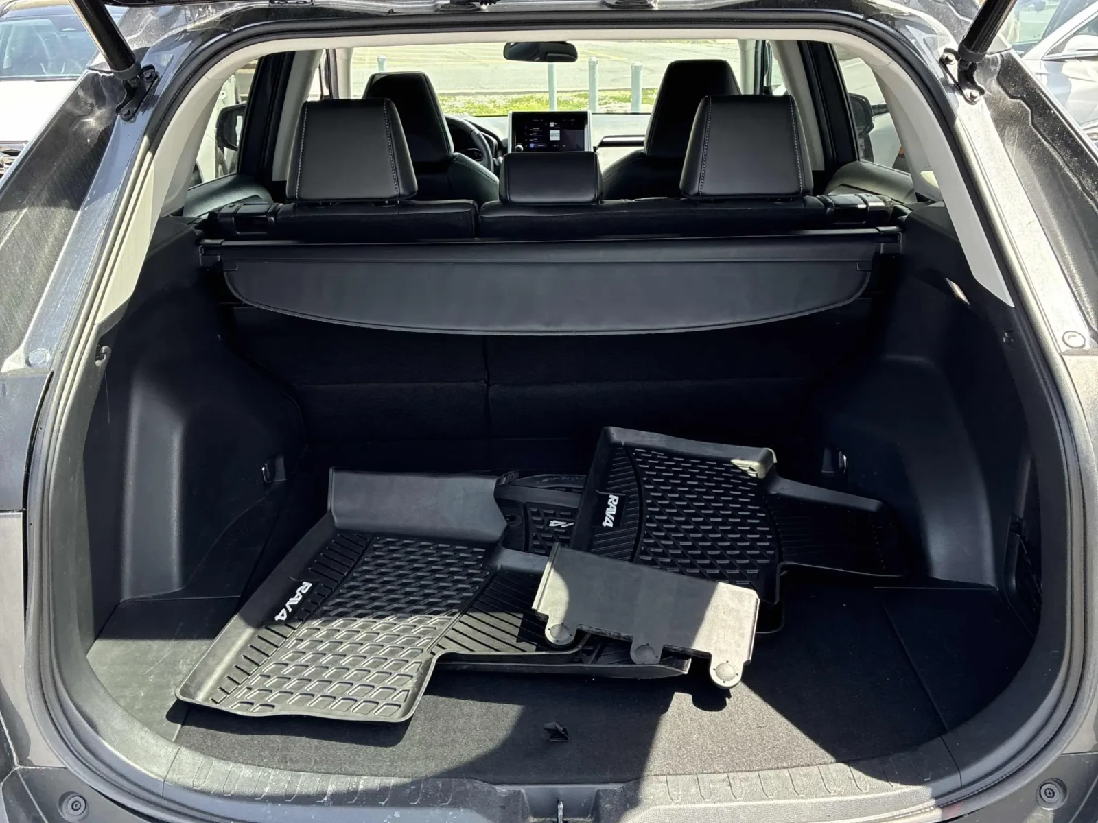 Toyota Rav4 XLE * ПАНОРАМА * CARFAX * АВТО КРЕДИТ * , снимка 7 - Автомобили и джипове - 54755690
